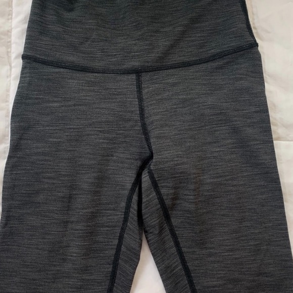 Lululemon leggings Wunder Under - Picture 4 of 4